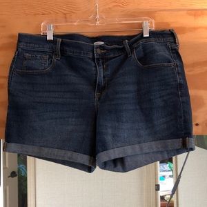 Old Navy cotton stretch denim shorts, 16